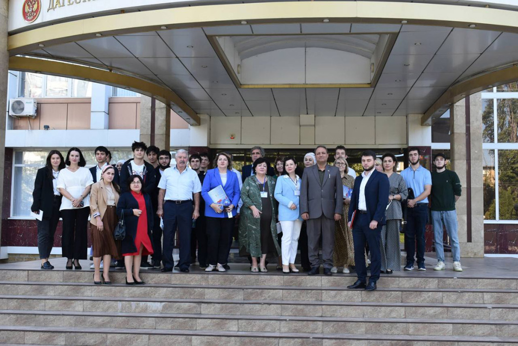 mezhdunarodnaya-nauchno-prakticheskaya-konferentsiya-mekhanizm-realizatsii-strategii-sotsialno-ekonomicheskogo-razvitiya-gosudarstva-prokhodit-v-dgtu-IMG_20230920_153545_117.jpg mezhdunarodnaya-nauchno-prakticheskaya-konferentsiya-mekhanizm-realizatsii-strategii-sotsialno-ekonomicheskogo-razvitiya-gosudarstva-prokhodit-v-dgtu-IMG_20230920_153545_117.jpg