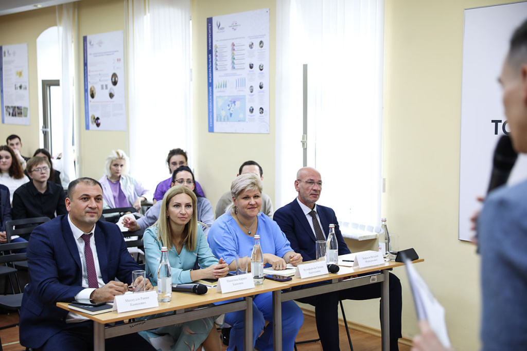 v-skfu-proshel-kejsovyj-chempionat-po-napravleniyu-gorodskaya-sreda-i-turizm-ncfu-ru-01 (1).jpg v-skfu-proshel-kejsovyj-chempionat-po-napravleniyu-gorodskaya-sreda-i-turizm-ncfu-ru-01 (1).jpg