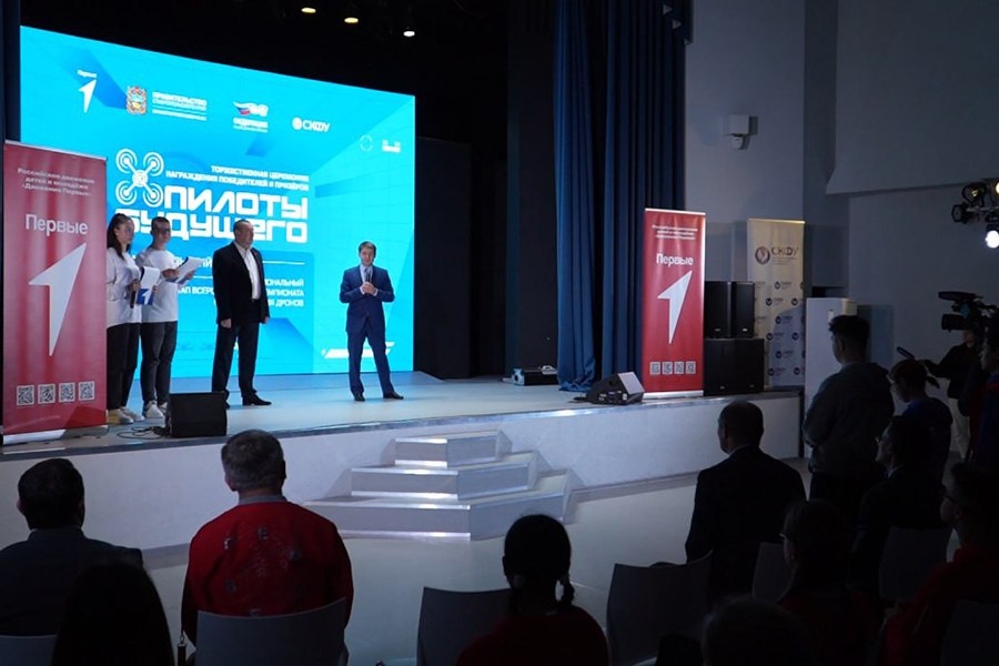 na-stavropole-podveli-itogi-chempionata-po-upravleniyu-dronami-ncfu-ru-01 (1).jpg