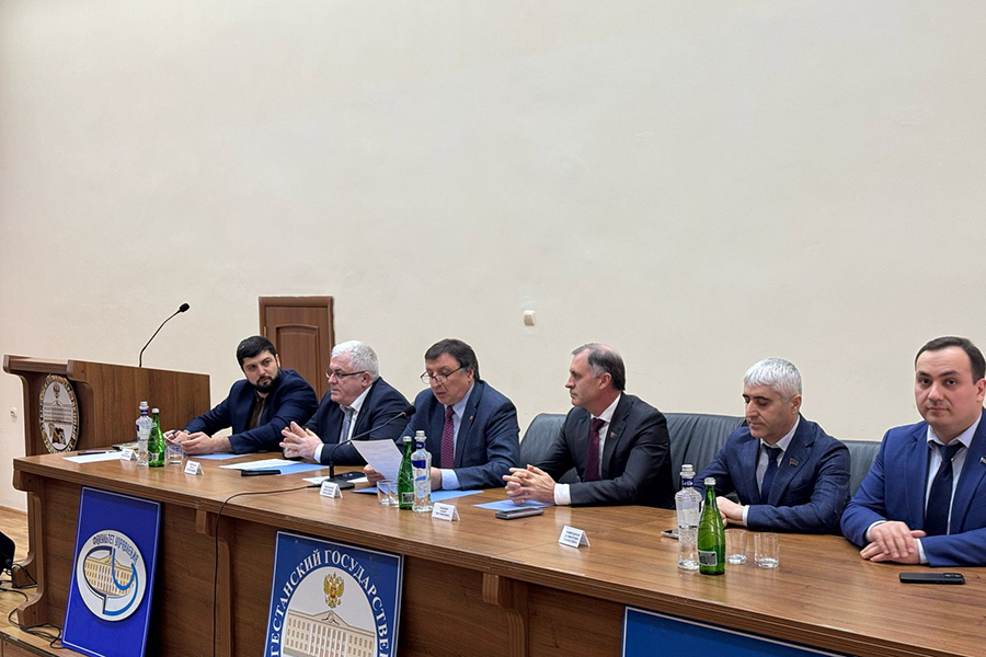 В ДГУ обсудили тему патриотического воспитания молодежи