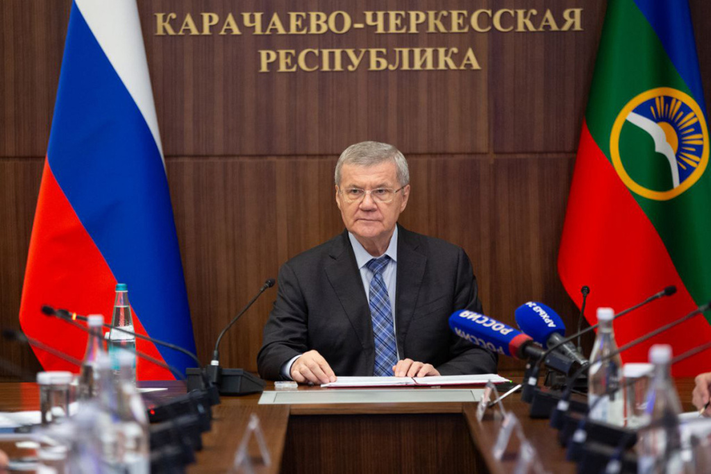 kadry-tekhnologii-resursy-podderzhku-oboronno-promyshlennogo-kompleksa-obsudili-v-kchr-ncfu-ru-03.jpg kadry-tekhnologii-resursy-podderzhku-oboronno-promyshlennogo-kompleksa-obsudili-v-kchr-ncfu-ru-03.jpg