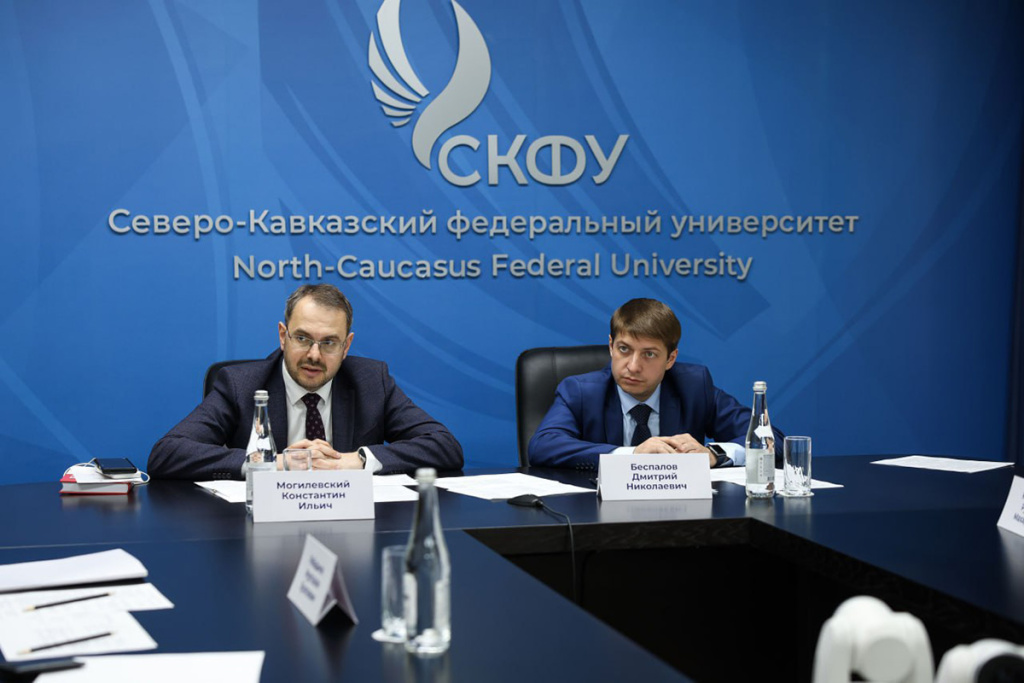 skfu-stanet-centrom-sdachi-ehkzamenov-dlya-migrantov-po-russkomu-yazyku-na-severnom-kavkaze-ncfu-ru-01 (1).jpg