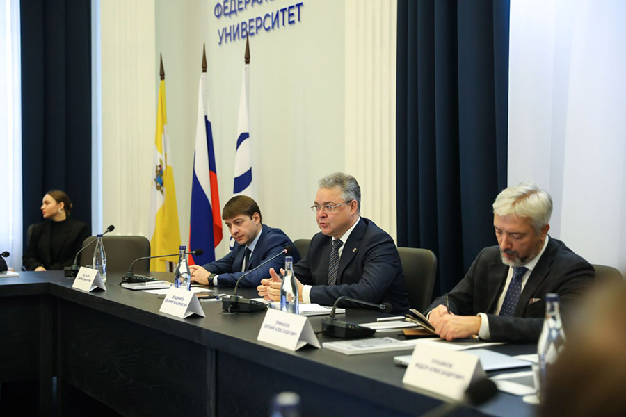 na-mezhdunarodnoj-konferencii-obsudili-rol-severnogo-kavkaza-v-ukreplenii-svyazej-mezhdu-severom-i-yugom-ncfu-ru-01 (3).jpg
