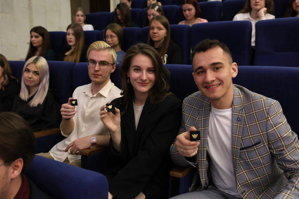 zamestitel-ministra-nauki-i-vysshego-obrazovaniya-rossii-otkryl-v-skfu-regionalnyj-studencheskij-mediacentr-ncfu-ru-01 (3).jpg zamestitel-ministra-nauki-i-vysshego-obrazovaniya-rossii-otkryl-v-skfu-regionalnyj-studencheskij-mediacentr-ncfu-ru-01 (3).jpg